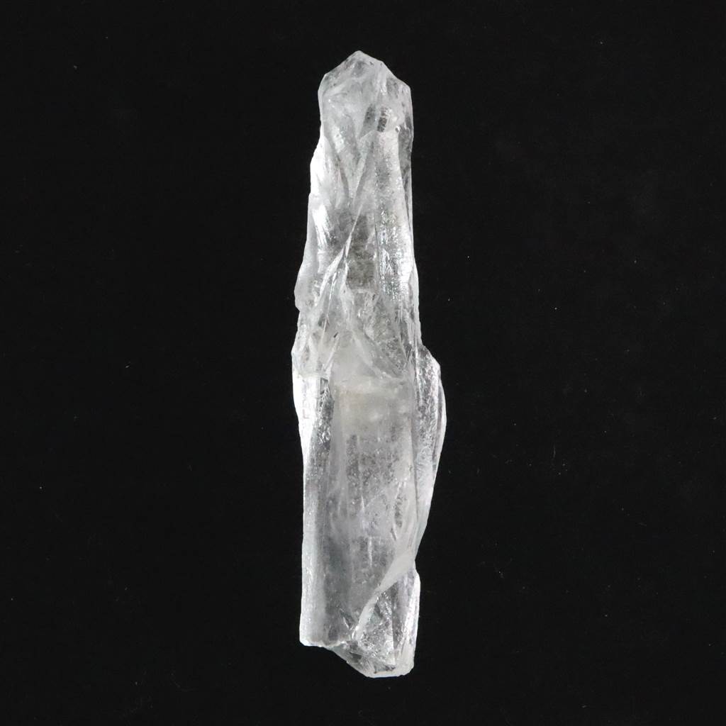 レムリアンルーツクォーツ ピュアレイ 原石 61.4g (ID:16099) | 榎本通商