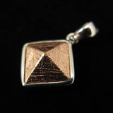 ムオニナルスタ隕石 ピンクゴールド 16mmピラミッド型 ペンダントトップ 4.1g (ID:18907)