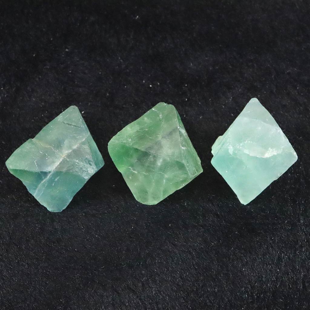 フローライト 蛍石 8面体 結晶 原石 3個セット 88.1g (ID:36271