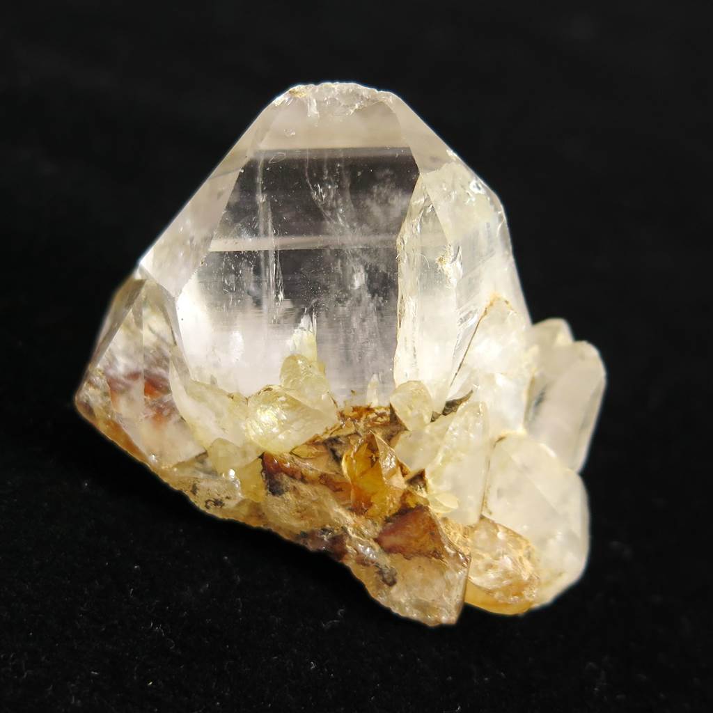 国産鉱物　佐渡産アメジスト原石　約900ｇ 国産鉱物 佐渡産アメジスト原石 約900g