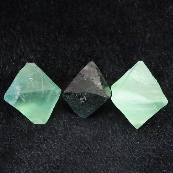 フローライト 蛍石 8面体 結晶 原石 3個セット 87.3g (ID:51766)