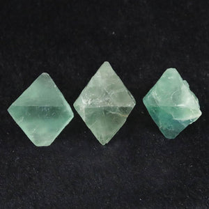 フローライト 蛍石 8面体 結晶 原石 3個セット 69.4g (ID:53300)