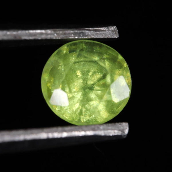 グリーンスフェーン　ルース　1.64ct スフェーン グリーン 4.6mmラウンド ファセットカット ルース 0.5ct