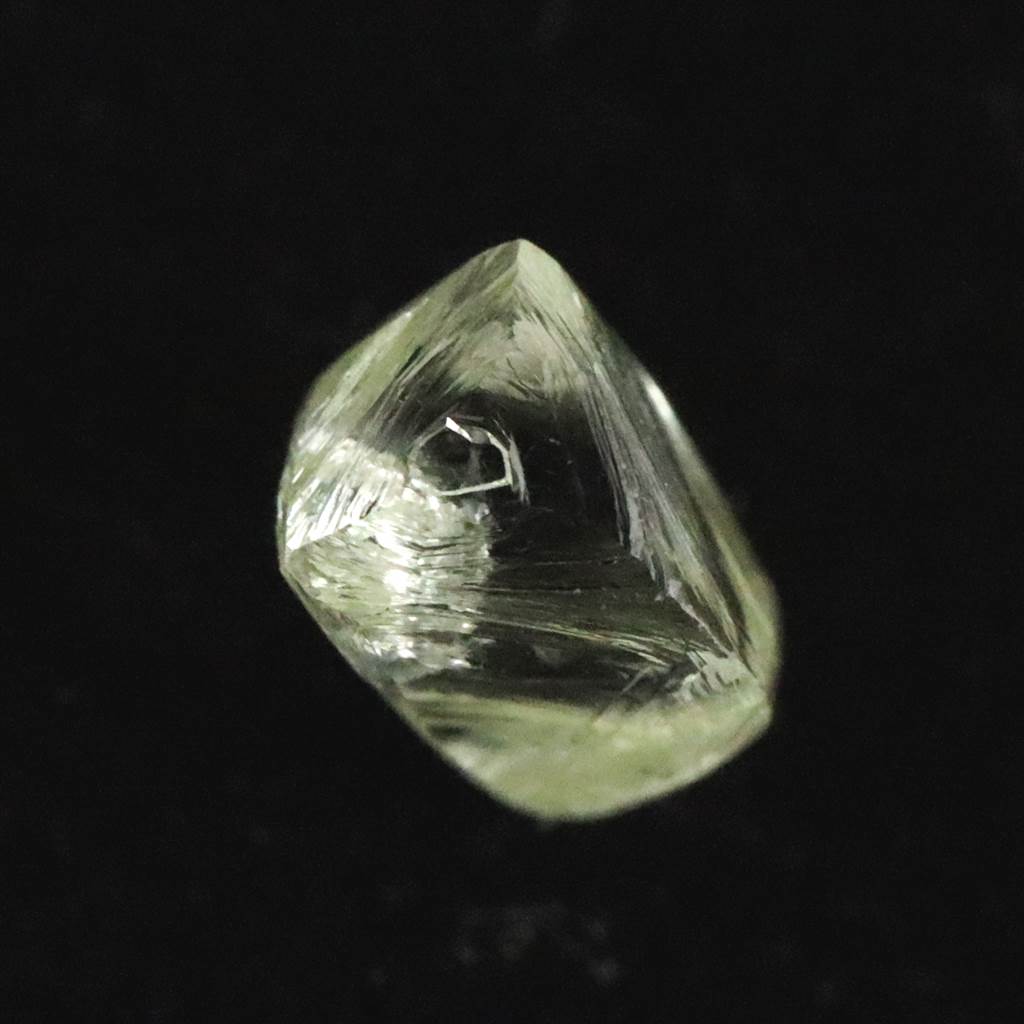 天然ダイヤモンド 原石 ラフ ルース Yellow 八面体 ソーヤブル 0.48ct 天然ダイヤモンド 原石 ラフ ルース Yellow 八面体