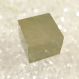 パイライト 黄鉄鉱　15mm キューブ  原石　16.9g (ID:95063)
