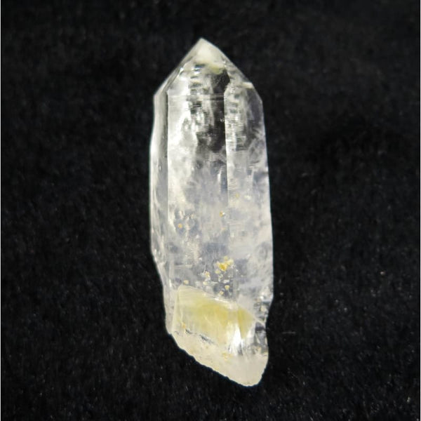 クロムクォーツ原石 クロムクォーツ (Chromium Quartz) - Rock Identifier